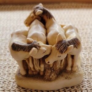 Harmony Kingdom Horses Trinket Box Unbridled And Groomed Retired Limited